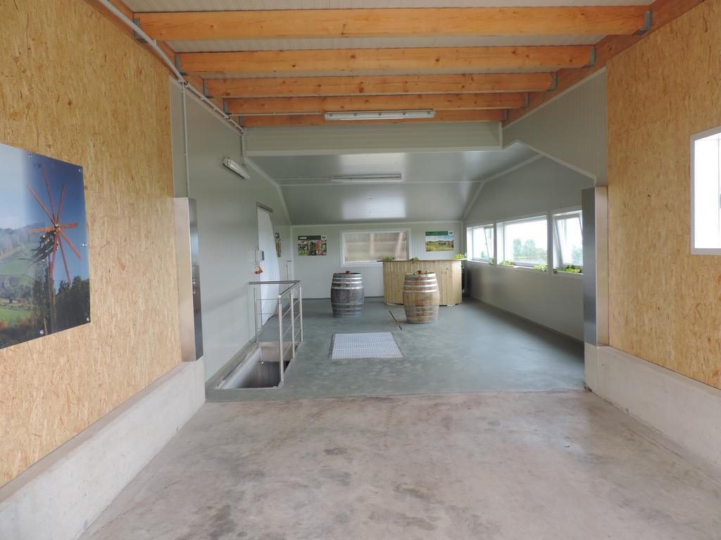 Weingut Gaestezimmer Gruber Ehrenhausen Exteriér fotografie